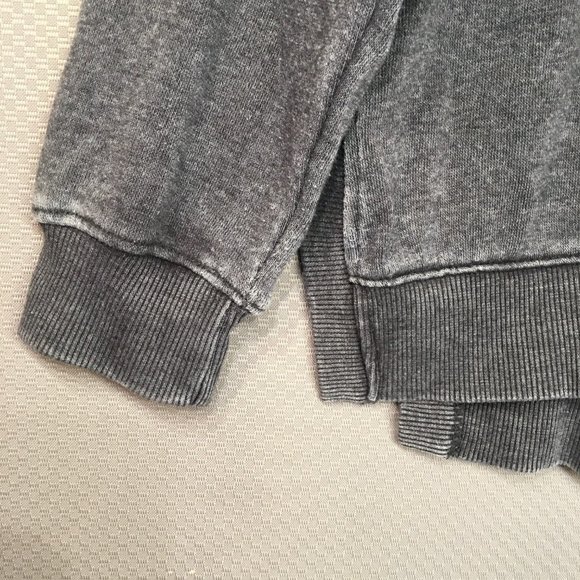 Wallflower Women's Distressed Coloring Sweater Gray Size XL - Picture 3 of 10